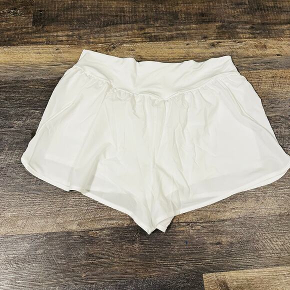Offline by Aerie White Shorts XXL - Picture 2 of 4